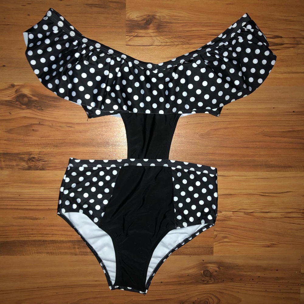 NWOT Polka dot one piece swimsuit